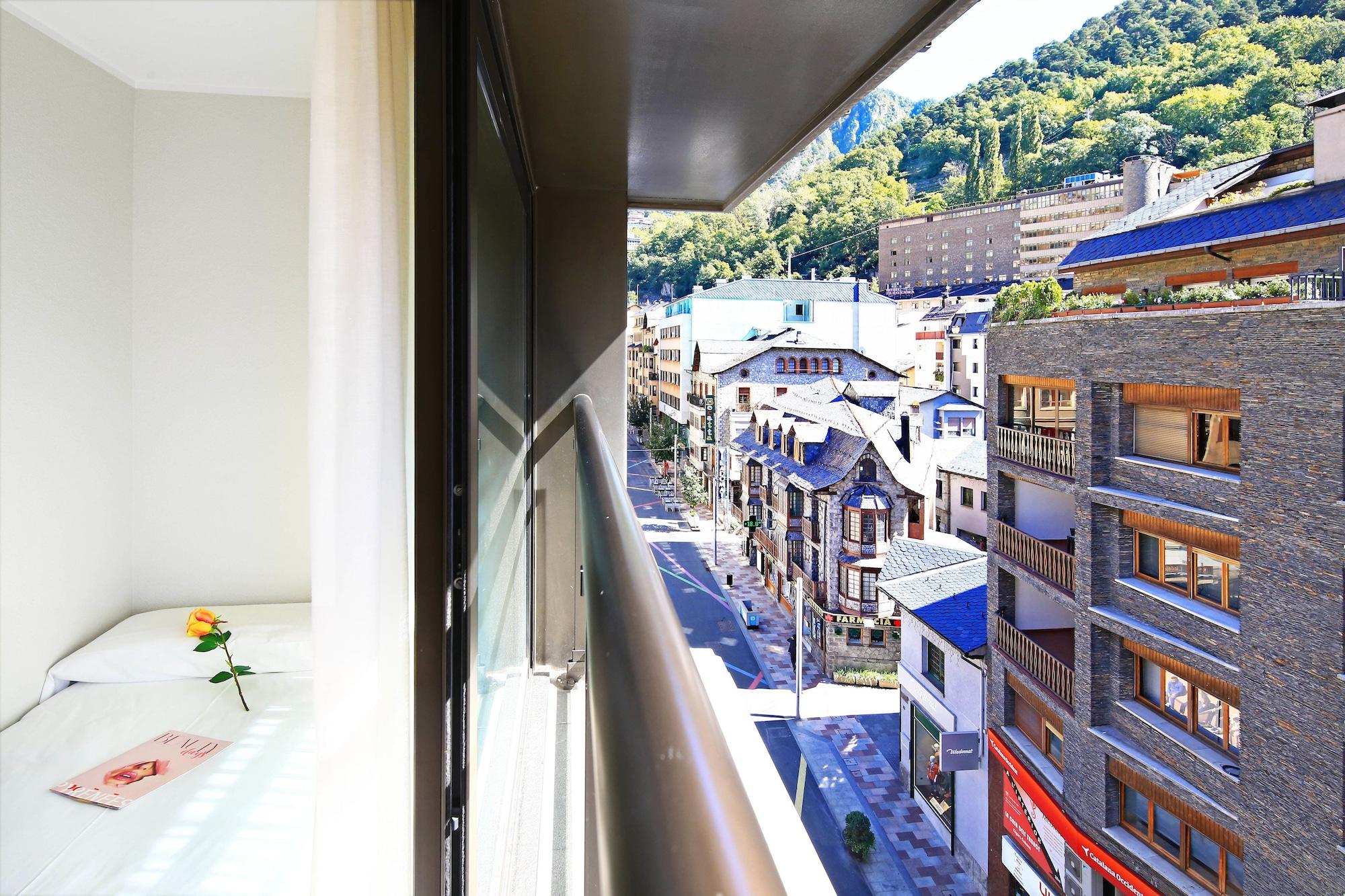 Tudel Hotel อันดอร์รา ลา เวลลา ภายนอก รูปภาพ